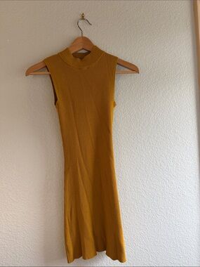 Forever 21 Sleeveless Mock neck Dress